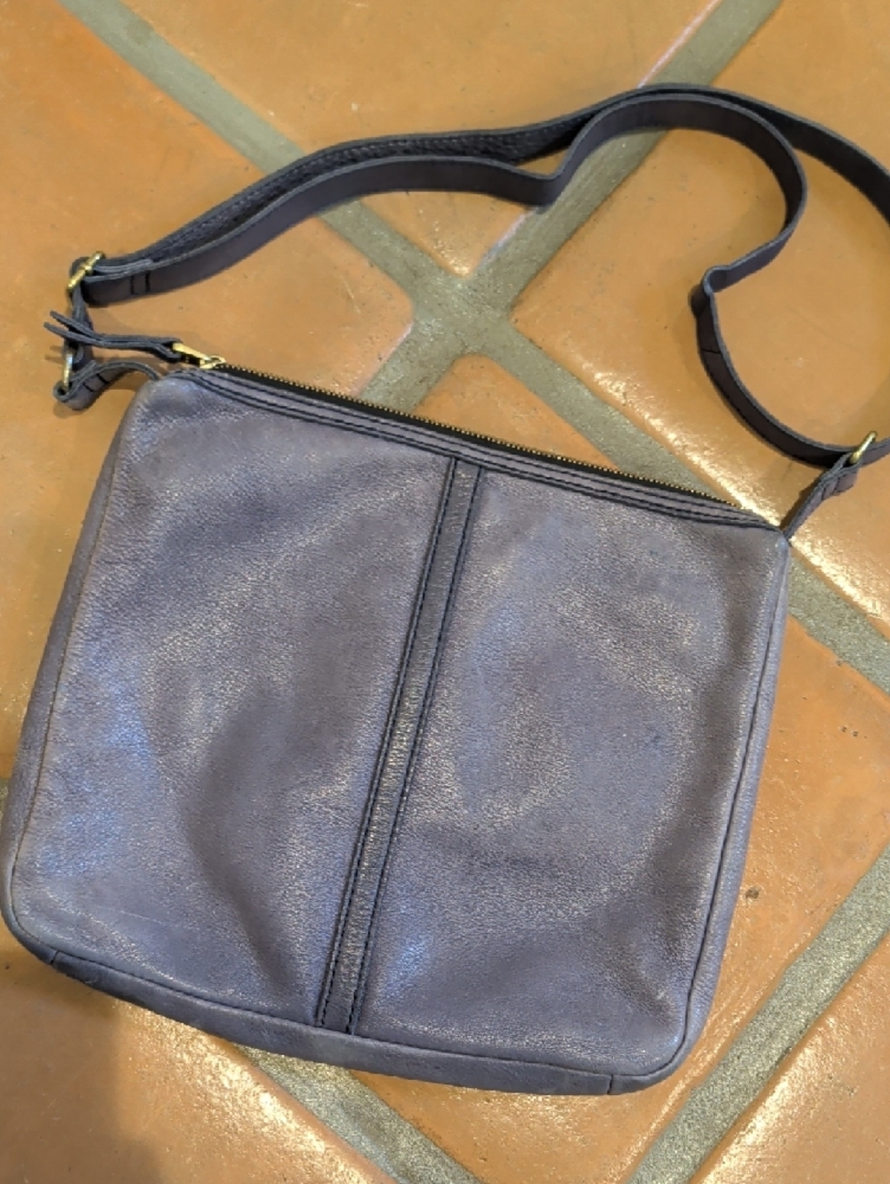 Fossil Navy Leather Crossbody with Gold Hardware - Picture 4 of 5